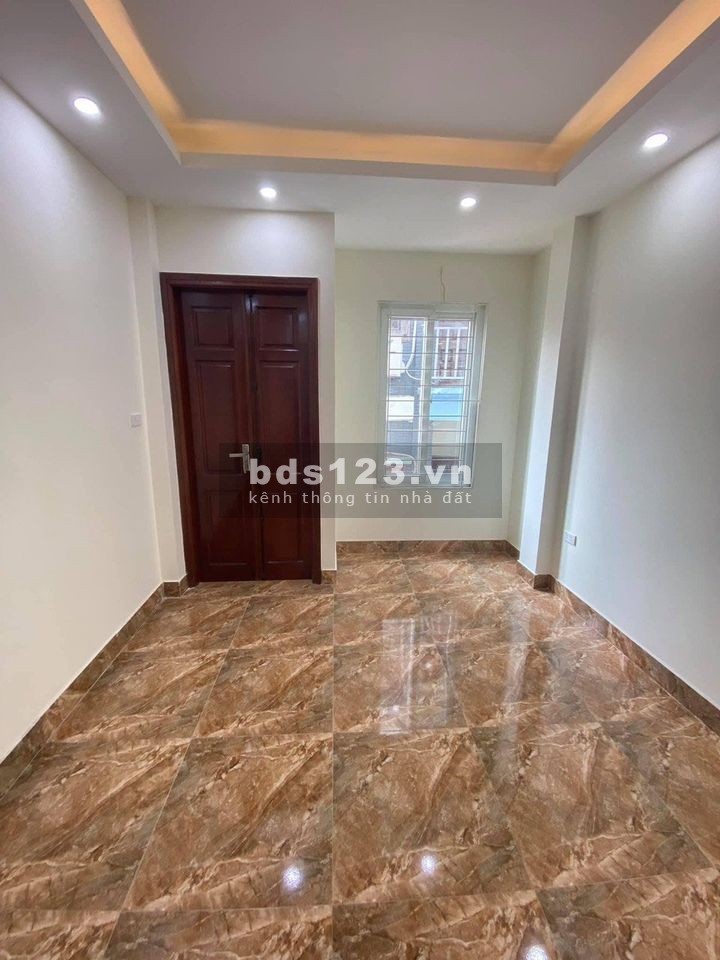 Nhà Mặt Ngõ Kim Giang, Hoàng Mai. 35m2 xây Mới 5 Tầng,Mặt Tiền 4m, Ngõ Rộng, Giá chỉ 3.4 tỷ