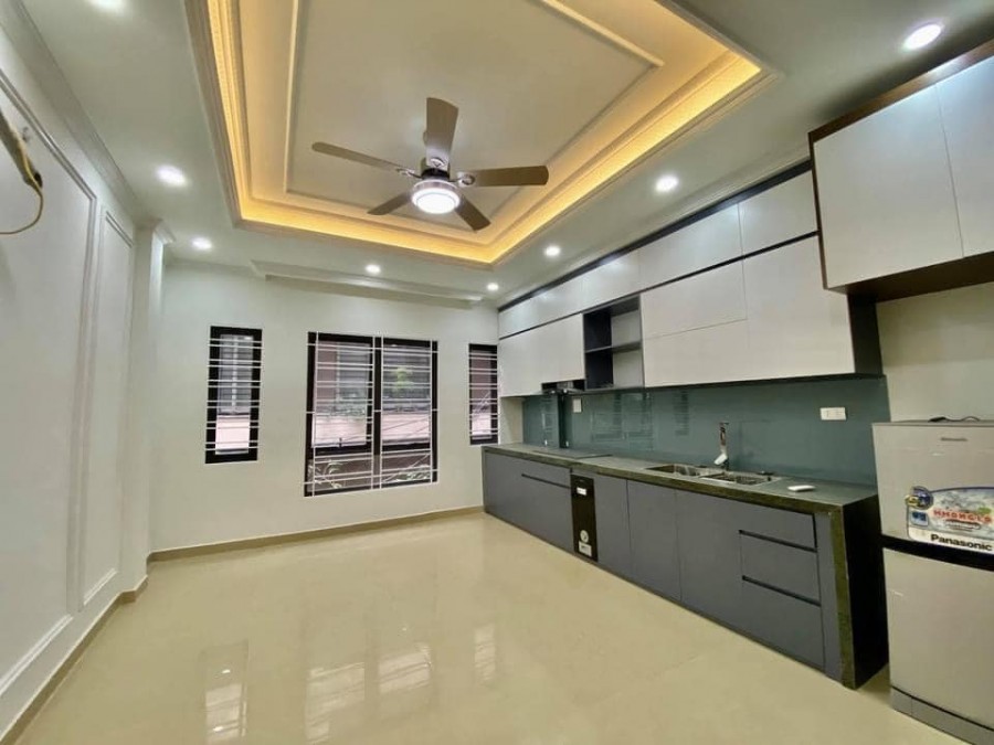 Bán nhà Phùng Chí Kiên quận Cầu giấy, DT 50M2*5T, mặt tiền 4m, giá nhỉnh 6 tỷ