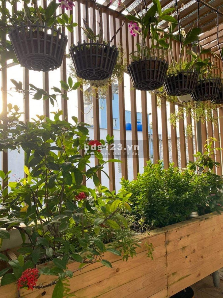 Bán nhà hẻm 108 Trần Văn Quang, 40m2, nhà mới dọn vào ở ngay