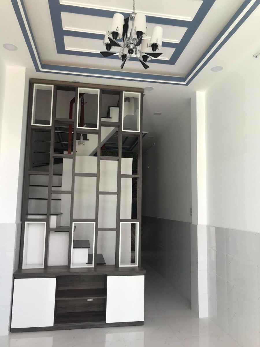 Bán Nhà 39m2 ở Huỳnh Tấn Phát hẻm 8m 4pn 3wc