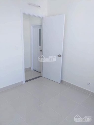 Căn hộ View hồ bơi 60m2 2PN 2WC giá 6.5 triệu. Ở ngay