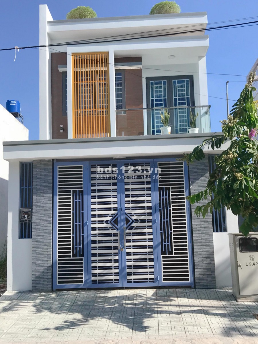 Bán Nhà 1 trệt 1 lầu Home Garden - ngay chợ Bình Chánh 100m2, SHR