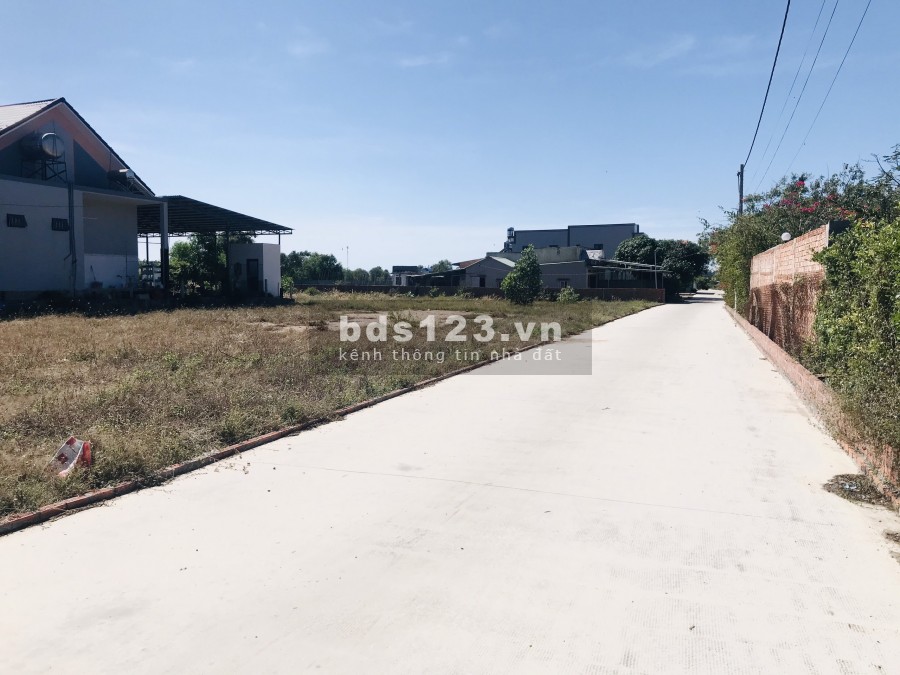 Đất ven biển Hồ Tràm giá chính chủ 3,39 tỷ, DT 221m2, TC 100m2 cách biển chỉ 1,3km