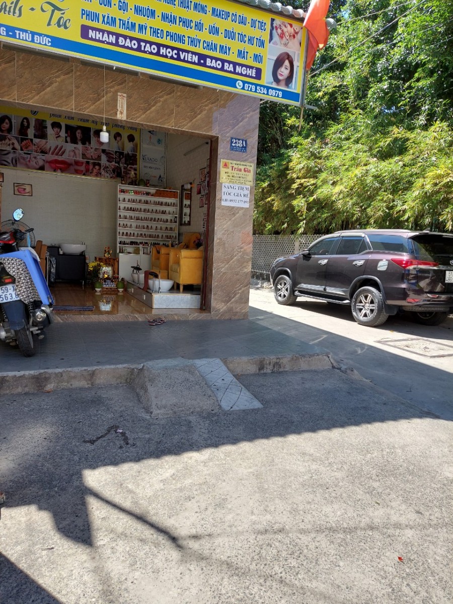 CC Cần Sang Nhượng Tiệm Tóc Tại 238/A P. Linh Trung Q. Thủ Đức TPHCM