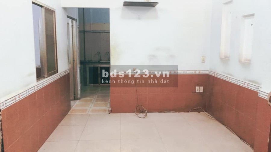 Nhà Hoàng Văn Thụ, Tân Bình, vị trí đẹp, 46 m2, 2 tầng chỉ 5 tỷ 2