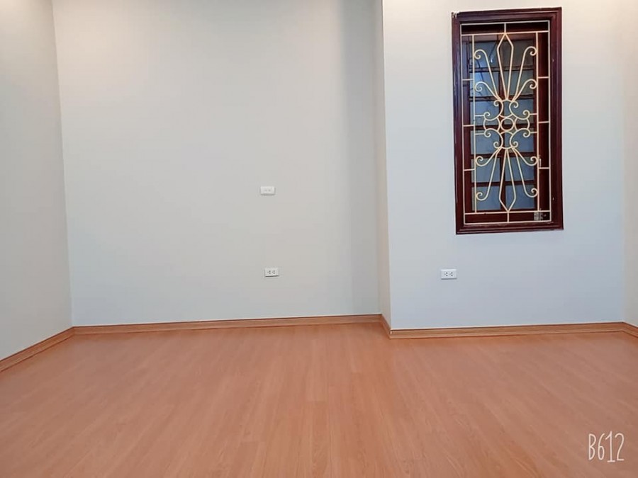 Bán nhanh tòa nhà ngõ 105 Láng Hạ, 20 phòng, 118m2, 7 tầng, 11.5 tỷ
