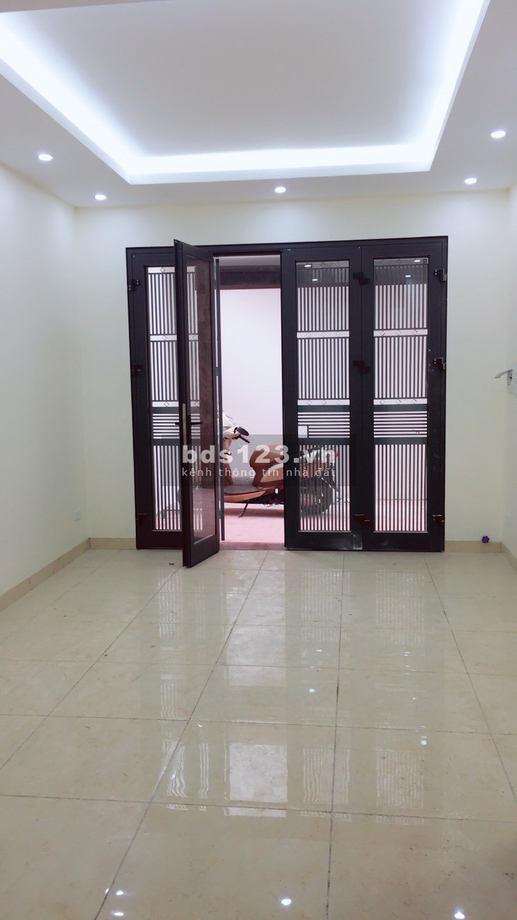 BÁN NHÀ VIỆT HƯNG, LONG BIÊN - 31M x 5 TẦNG - Ô TÔ ĐỖ CỔNG [2.45 TỶ] gần Vinhome Harmony