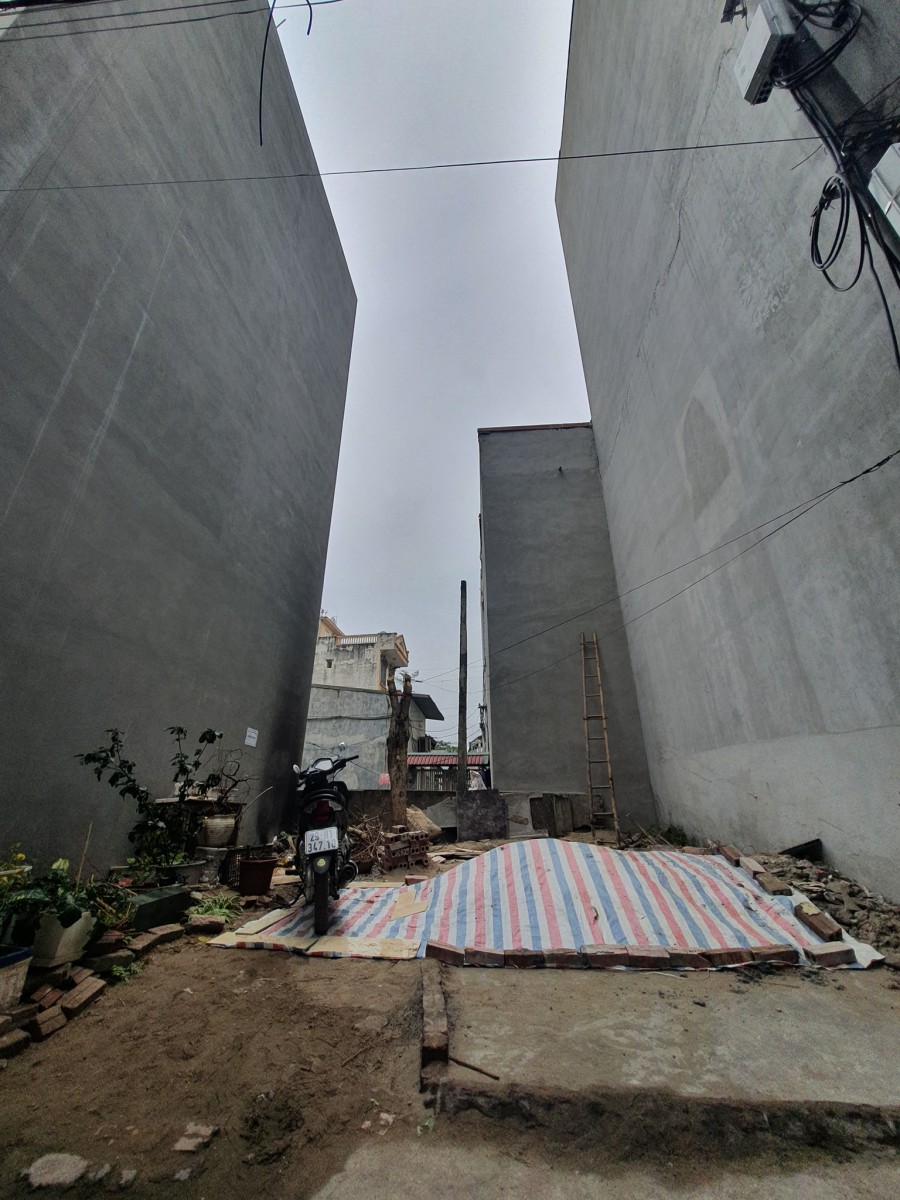 Bán ĐẤT Nguyễn Lân 45m2, MT 5m, ô tô, kinh doanh, 1 nhà ra phố nhỉnh 5 tỷ