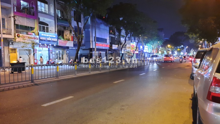 Cho thuê nguyên căn Q10 Đ.3/2 giao LHP 4x20 TL2 lầu có ST giá 45 triệu/ tháng