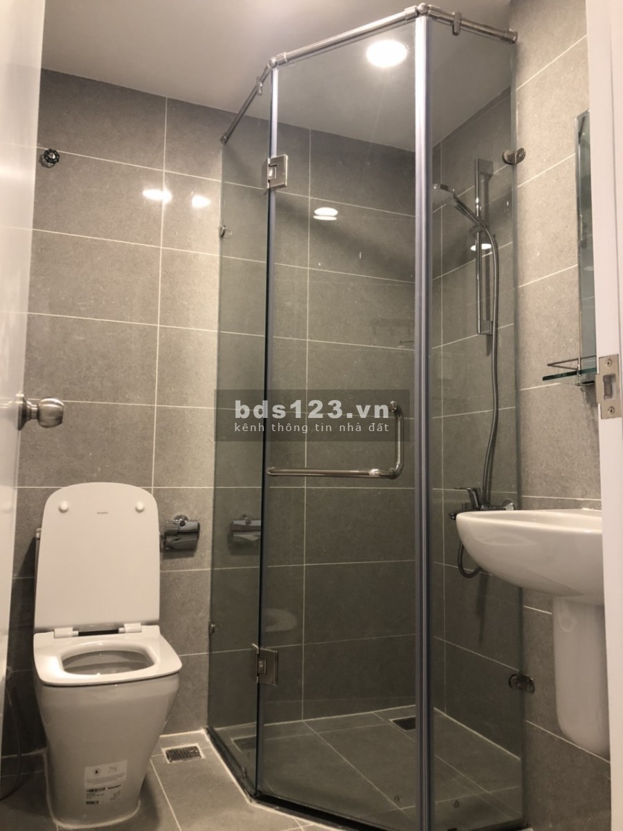 Chính chủ cho thuê căn hộ Terra Royal quận 3, 2 phòng ngủ / 2wc 19 Triệu đầy đủ tiện nghi y hình mới 100% tel 0942.811.343 Tony (Zalo/Phone) ️ Đi xem