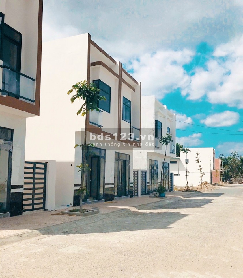 Bán nền Sổ Đỏ trả trước 170 triệu. Thanh toán 4.5 triệu/tháng