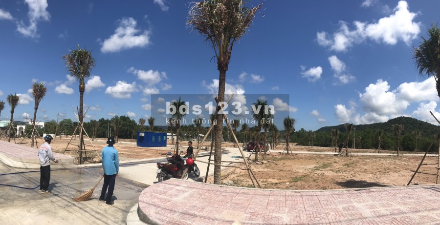 BĐS Phú Quốc MT Tuyến Tránh 30m cách trung tâm Dương Đông và bv 4km giá 2ty. SHR nhận triết khấu KHỦNG từ chủ đầu tư.