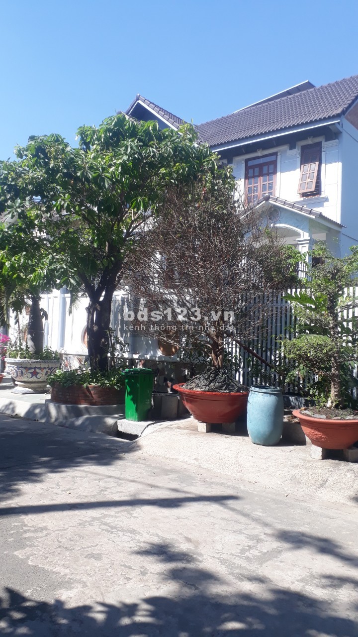 Bán biệt thự mặt tiền đường 27 Hiệp Bình Chánh quận Thủ Đức khu ven sông