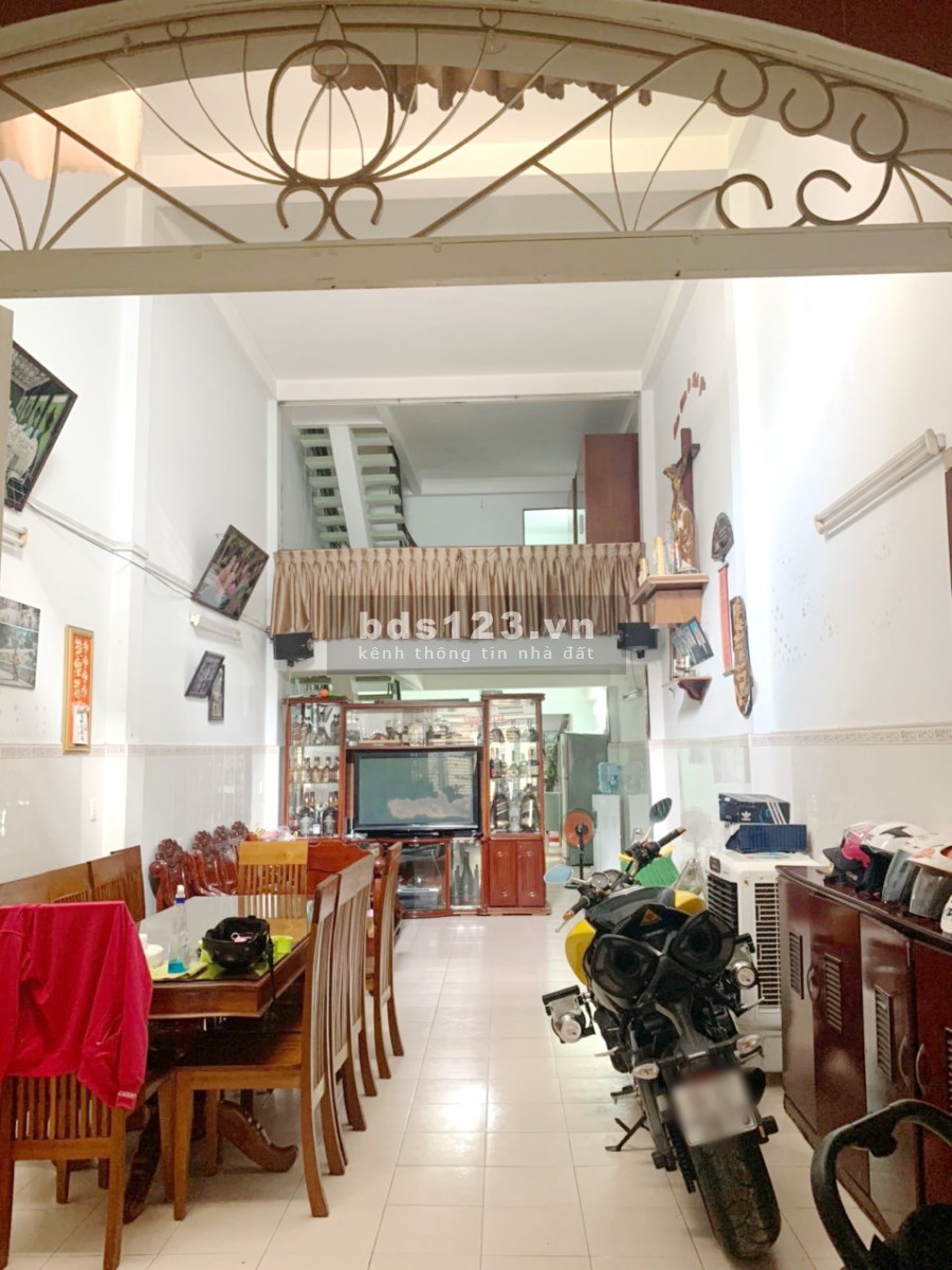 Nhà hẻm ôtô thông Bùi Minh Trực sang Phạm Thế Hiển Phường 6 Quận 8