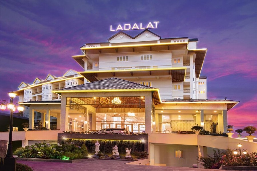 Bán Đất View đẹp Trần Đại nghĩa(cạnh KS 5* LADALAT)