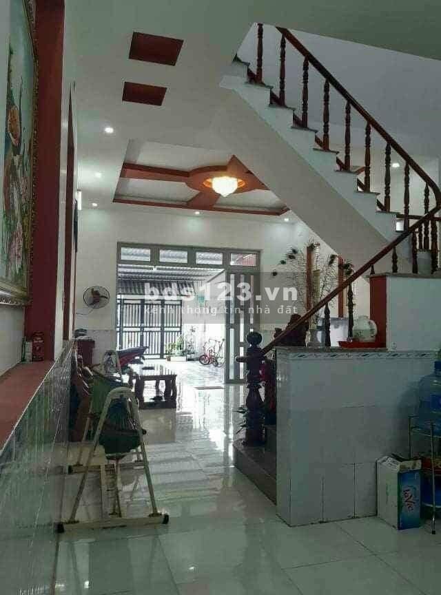 Nhà 3 tầng, HXH tránh, cạnh Phố Nướng Tân Sơn Nhì. 9,6 tỷ