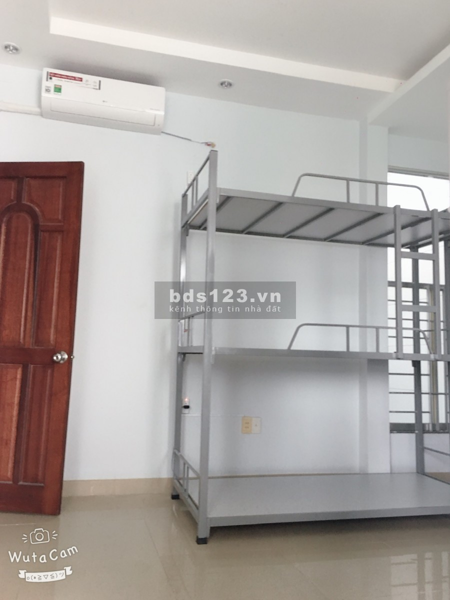 KTX cao cấp ngay cầu Khánh Hội giá tốt đầy đủ tiện nghi, bày trí hợp lý