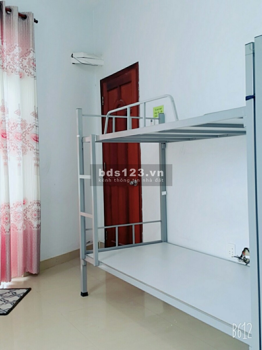 KTX cao cấp ngay cầu Khánh Hội giá tốt đầy đủ tiện nghi, bày trí hợp lý