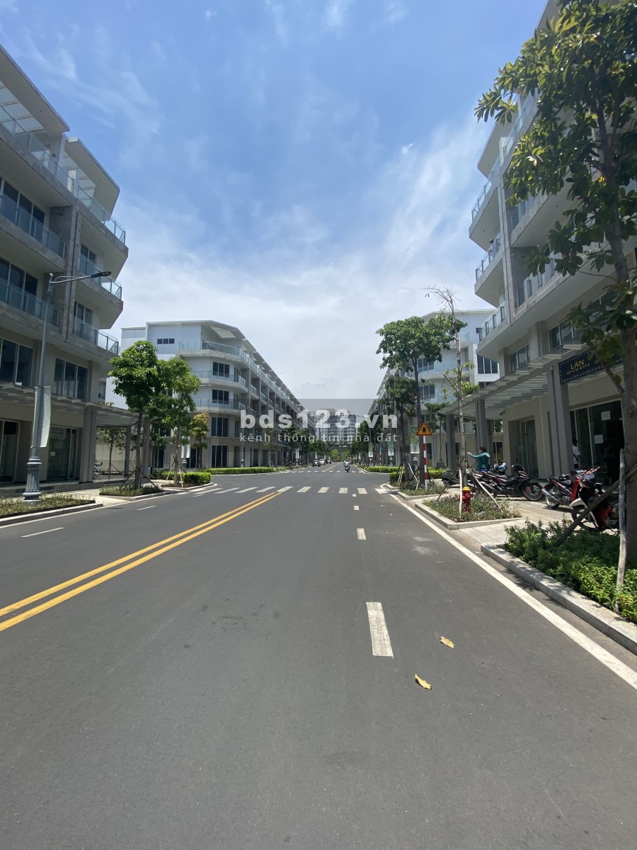 Cho thuê nhanh sàn Shophouse vị trí đẹp khu Sala Đại Quang Minh