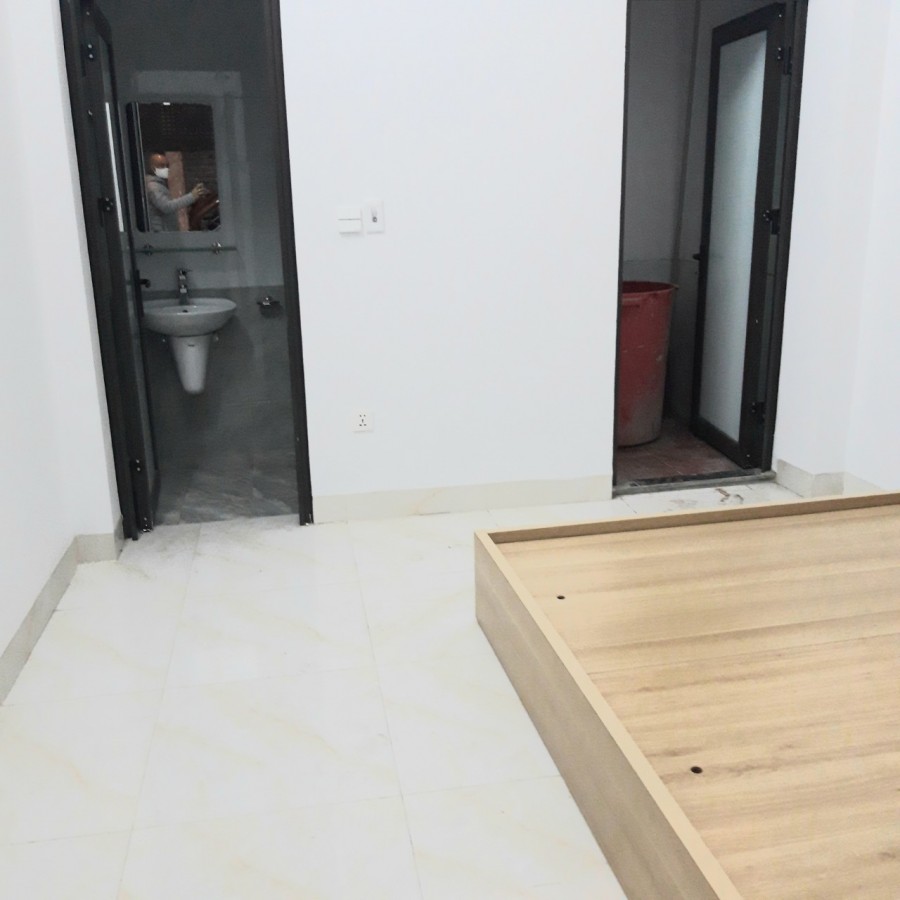 Cần tiền bán gấp nhà mới 5 tầng 8 phòng ngủ phố Vọng doanh thu cao