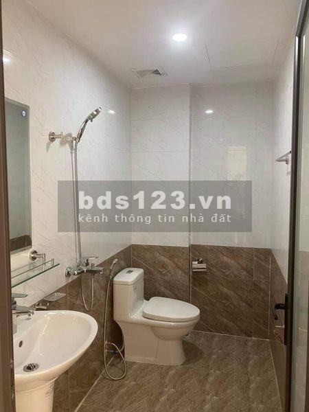 NHỈNH 3 TỶ NHÀ LÊ ĐỨC THỌ MỚI CỨNG, LÔ GÓC THOÁNG VĨNH VIỄN, 33m2, 5 tầng, 5m MẶT TIỀN. LH: 0961139798