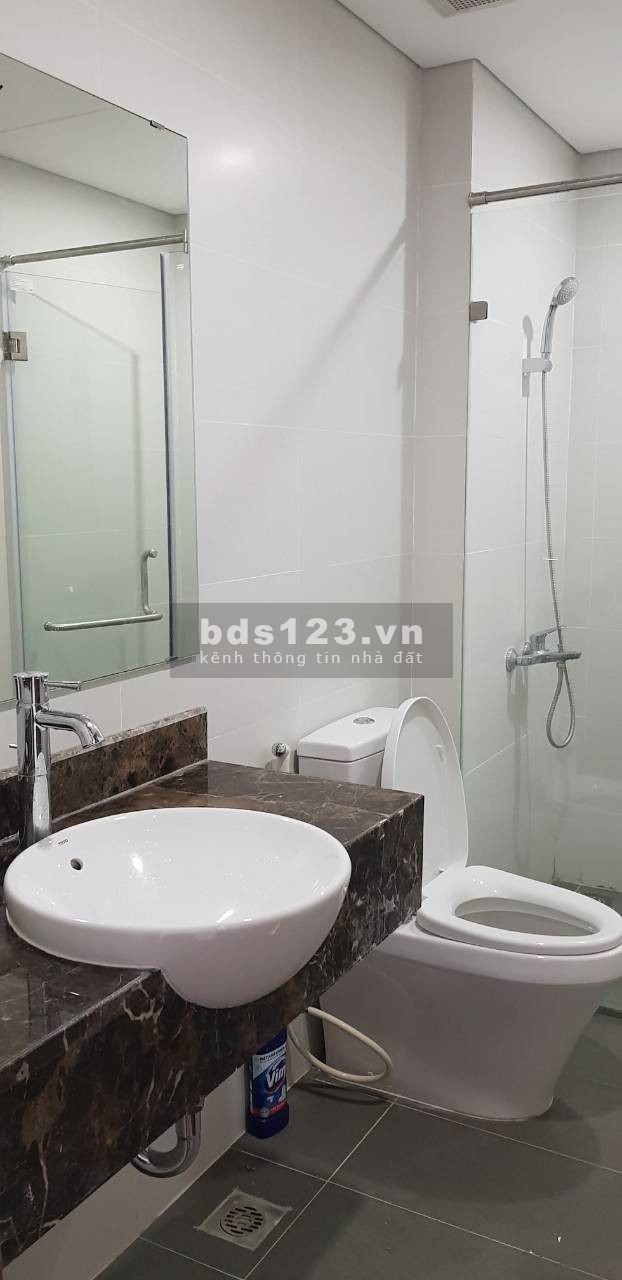Nhà mình cho thuê căn hộ cc cao cấp tòa N01T1 khu ngoại giao đoàn. Có thể vào ở ngay