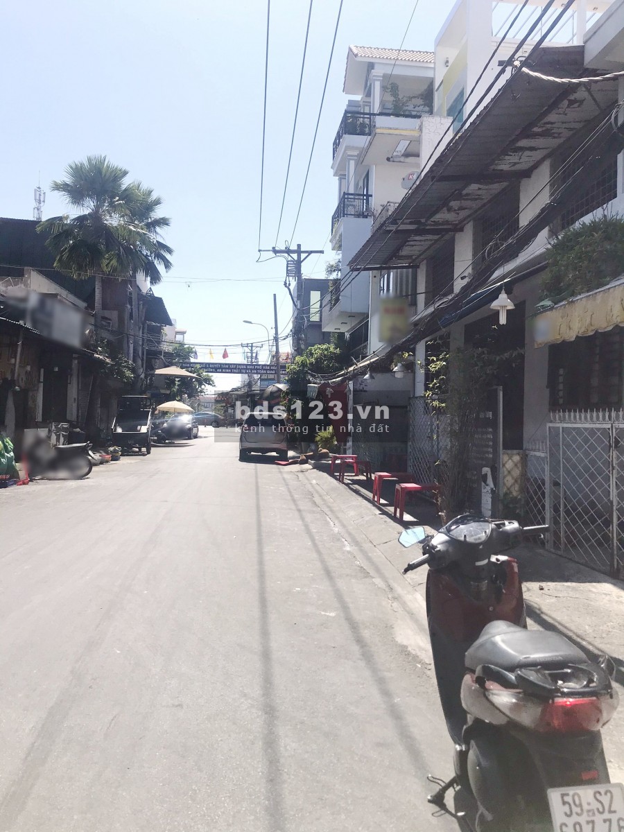 Nhà đẹp nở hậu/lầu/4pn hẻm xe tải (cafe Nhật Nguyệt) Dương Bá Trạc P1Q8