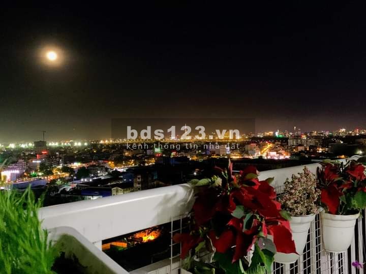 Bán căn hộ Moscow Tower 2 phòng ngủ DT 73m2 giá 1.94 tỷ