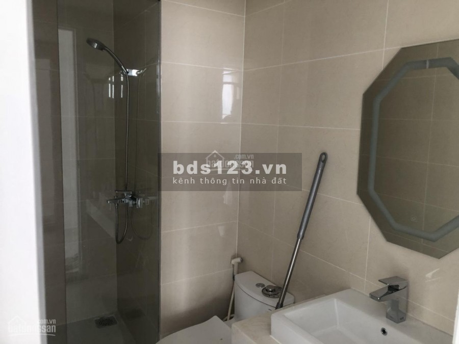 Cho thuê căn hộ tầng cao đang trống rộng 95m2, 2 PN, có nội thất, cc Jamona Heights cho thuê giá 12 triệu/tháng