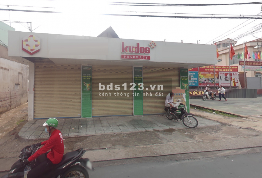 Mặt tiền đường Nguyễn Thị Định dt 10 x 15