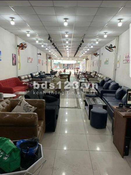 Nhà 5x32 trống suôt 28tr mặt tiền đường Huỳnh Tấn Phát, Q7