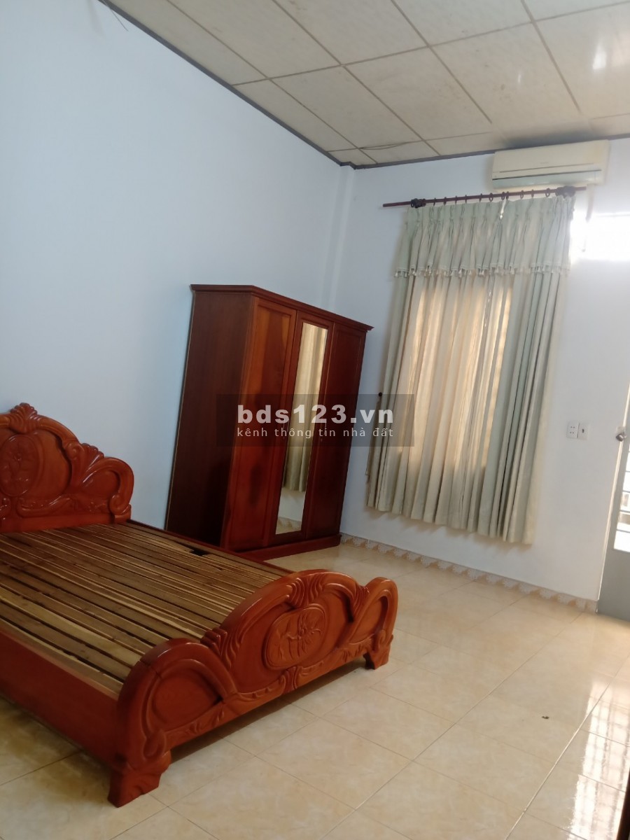 Cho thuê nhà nguyên căn 2PN đường Cộng Hòa phường 13 quận Tân Bình