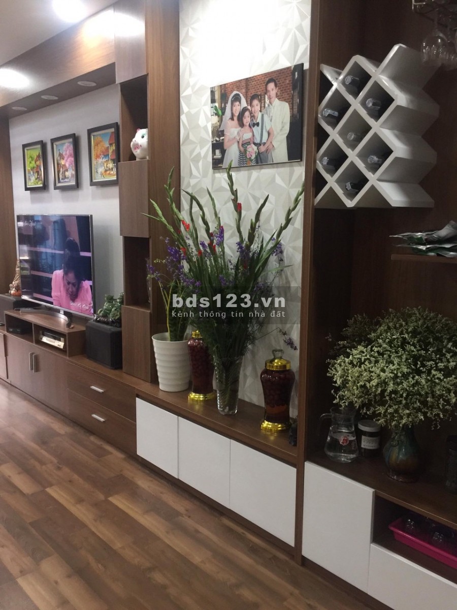 Cần bán căn góc 3 ngủ tại Goldmark City giá 2.8 tỷ bao phí.