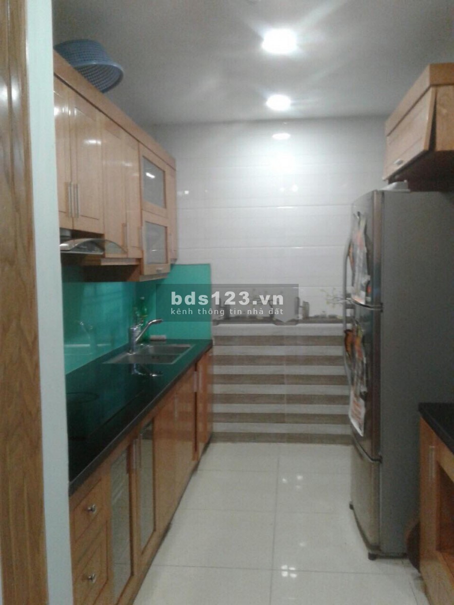 Cần bán căn góc 3 ngủ tại Goldmark City giá 2.8 tỷ bao phí.