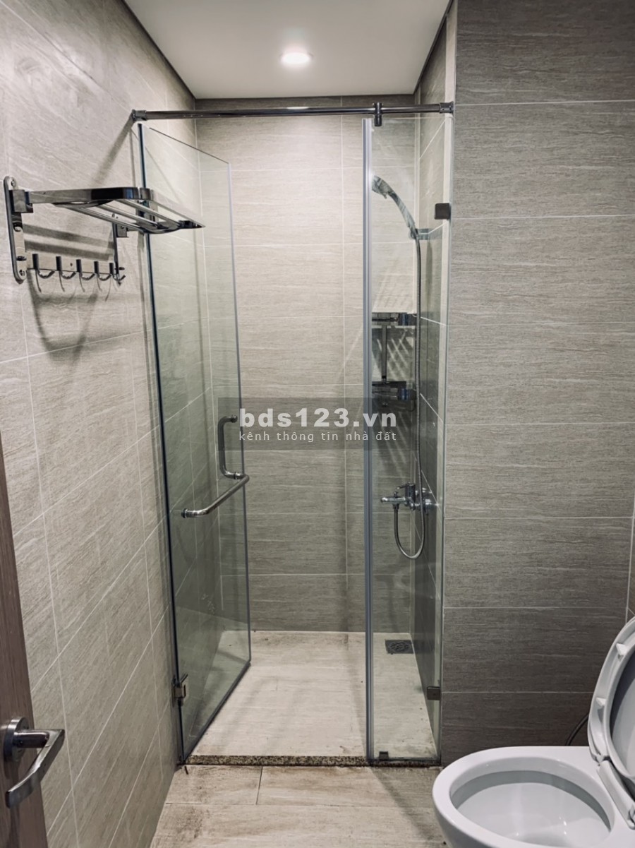 Chính chủ bán căn 2 ngủ, CC Vinhomes Smart City, 69m, giá 2.16 tỷ