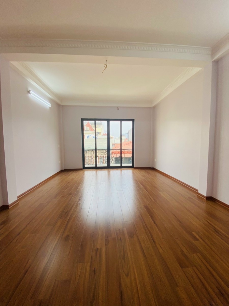Bán nhà KPL Lạc Trung Kim Ngưu, 4m2x5T, thang máy, ô tô 7 chỗ vào nhà. Giá 12 tỷ( CTL)