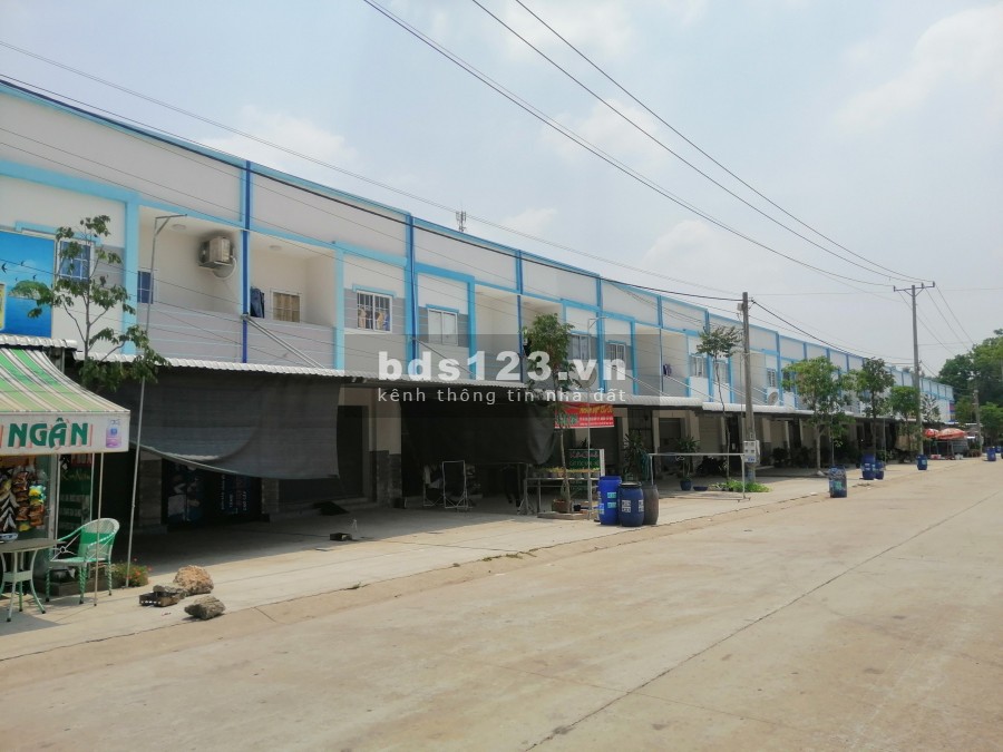 Tôi cần Bán rẻ lô Đất Mặt tiền đường rộng 16m trong khu Chợ dân sinh, sát Trường THCS, Sổ Hồng Thổ Cư 100%