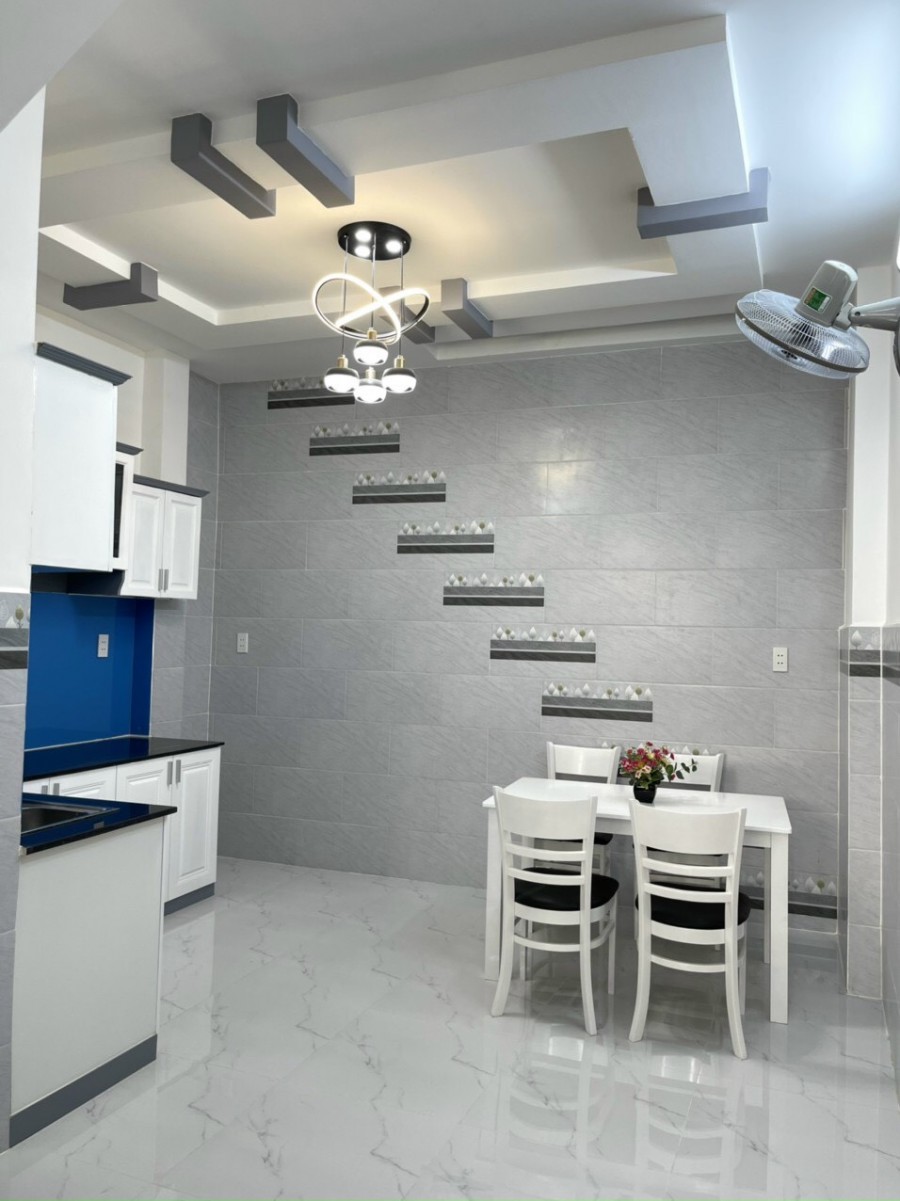 Nhà đẹp khu hẻm 1979 Huỳnh Tấn Phát thị trấn Nhà Bè(4x12) giá 4,95 tỷ.