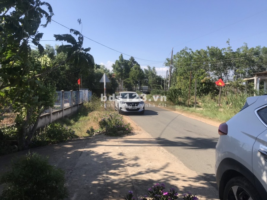 Đất đẹp Giá 2,9tr m2, Gần chợ, gần trường học, đường xe ô tô ở Long Thành
