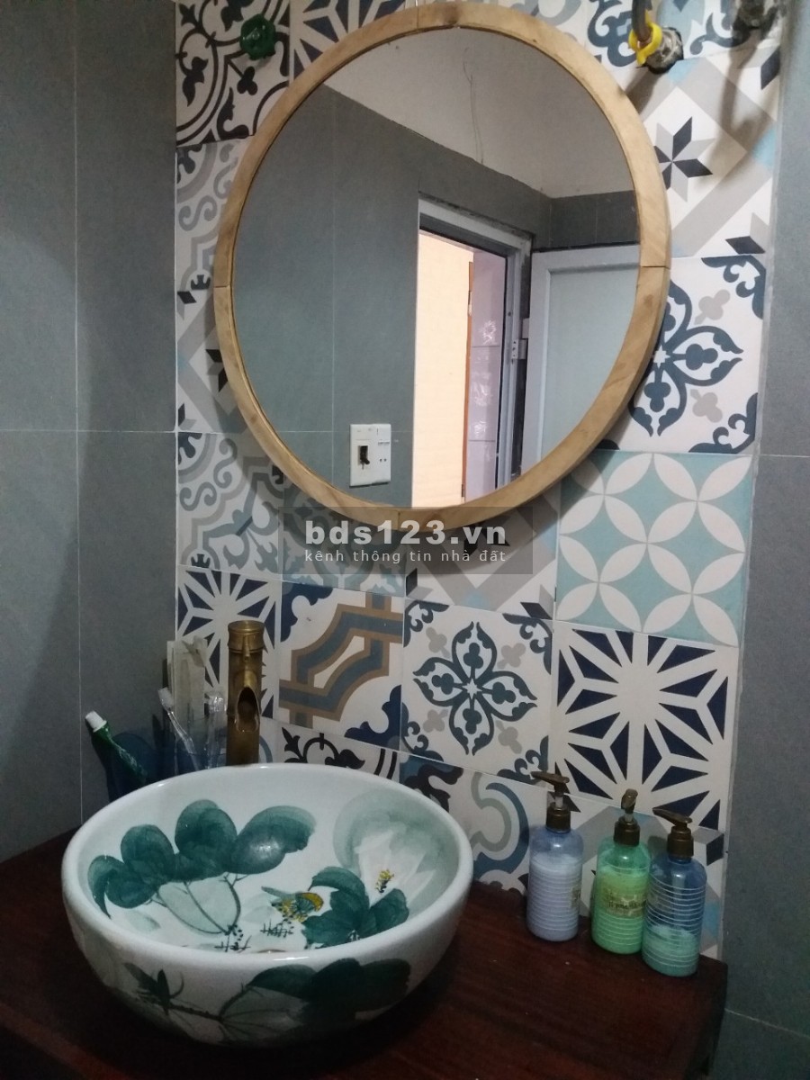 Cho thuê tập thể 16 Trần Hưng Đạo 2 ngủ full 7.5 triệu. Lh 0377983070