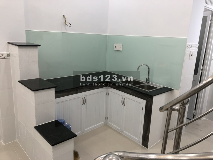 Bán nhà đường Đồng Xoài phường 13 quận Tân Bình giá 2 tỷ 250tr