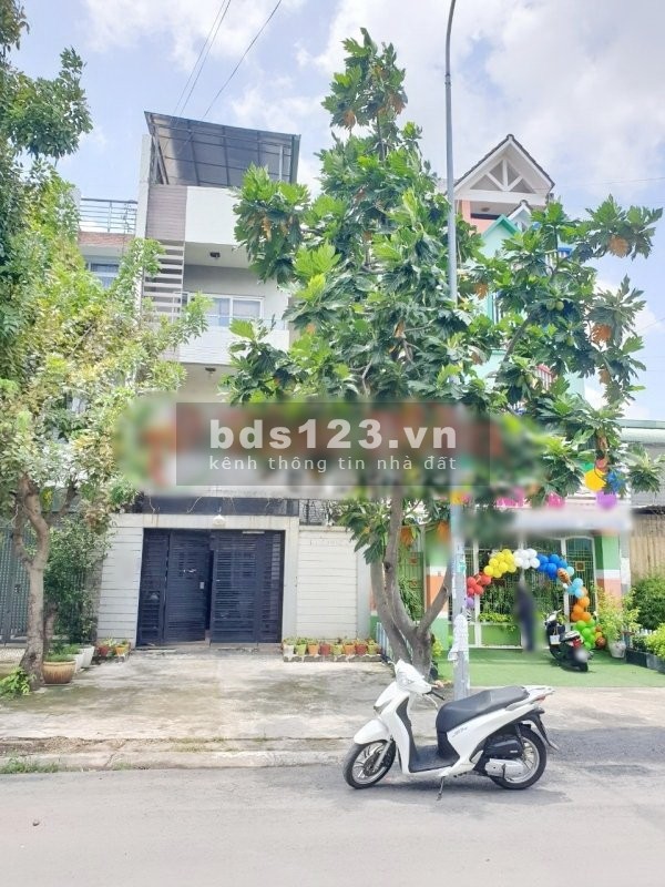 Cho thuê nhà 2lầu/ST, 2 mặt tiền đường Trần Thị Ngôi P4 Q8