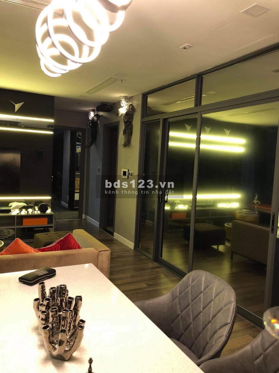 Cần cho thuê căn hộ 2 phòng ngủ Vinhomes Landmark 81 Nội thất cao cấp dt 88m2