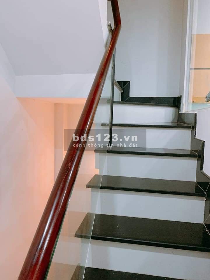Bán nhà đẹp Lý Thái Tổ Quận 10 4 tầng chỉ hơn 3 tỷ, LH:0797023131