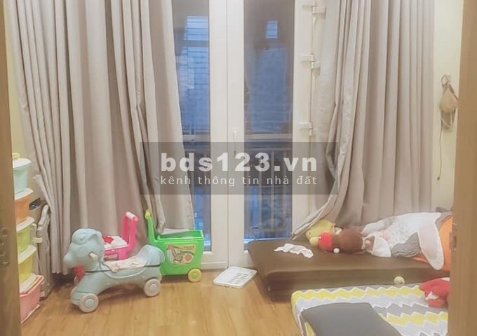 Bán nhanh nhà 3 tầng Ngô Gia Tự, P.9, Q.10 dtsd 38m2 5.4 tỷ TL