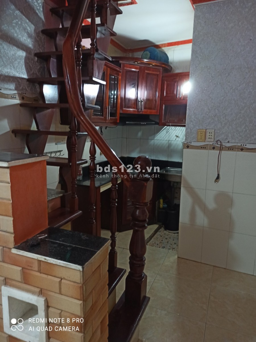 Cho thuê nhà nguyên căn ở 82 tô hiến thành Q10 chính chủ