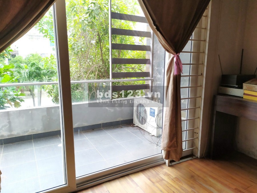 Cho thuê nhà 2lầu/ST, 2 mặt tiền đường Trần Thị Ngôi P4 Q8