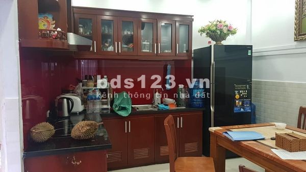 Bán nhà hẻm 483 Lê Văn Sỹ, Quận 3, Dt 52m 4x13m, TL 6,7 tỷ.