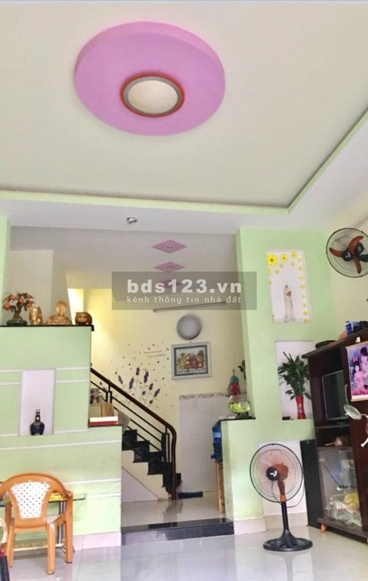 Nhà (4.9*10m/2lầu/ST) hẻm 617 Ba Đình P9 Q8
