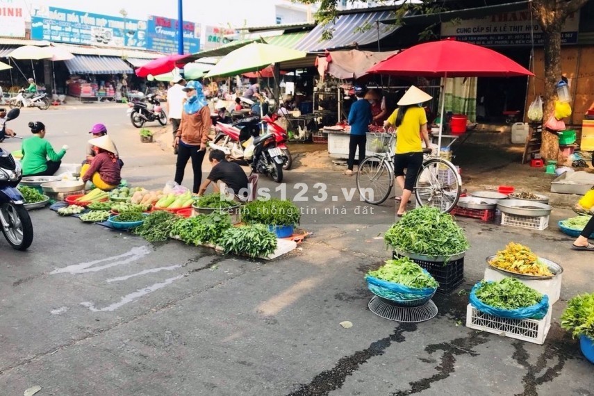 GIA ĐÌNH CẦN TIỀN ĐỂ MỞ CỬA HÀNG VLXD NÊN BÁN 315M2 ĐẤT GẦN QL13